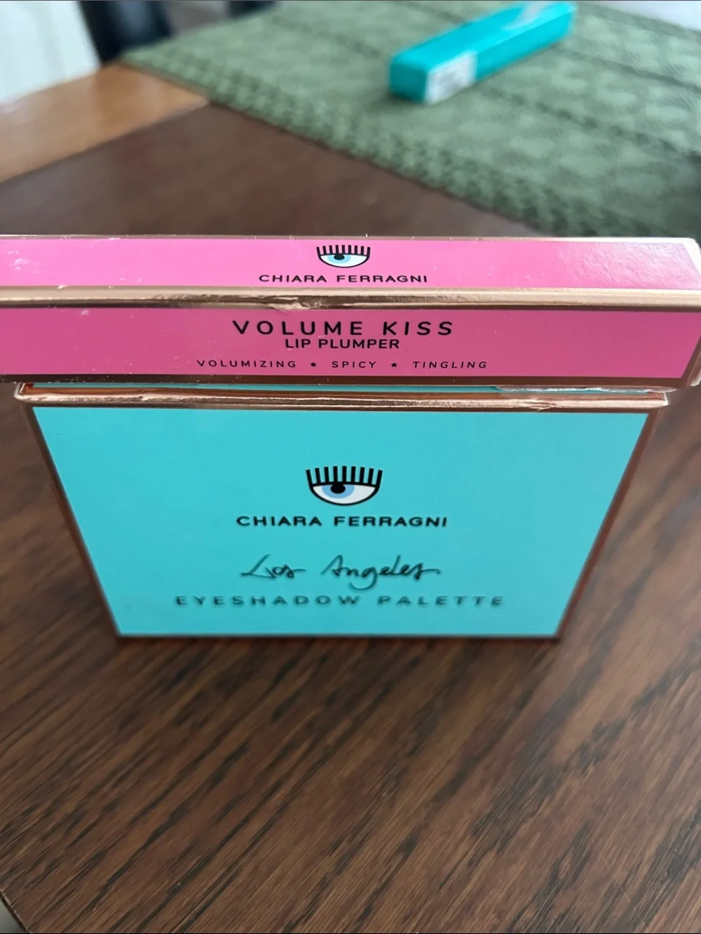 Chiara Ferragni Volume Kiss Lip Plumper — Pink and eyeshadow palette